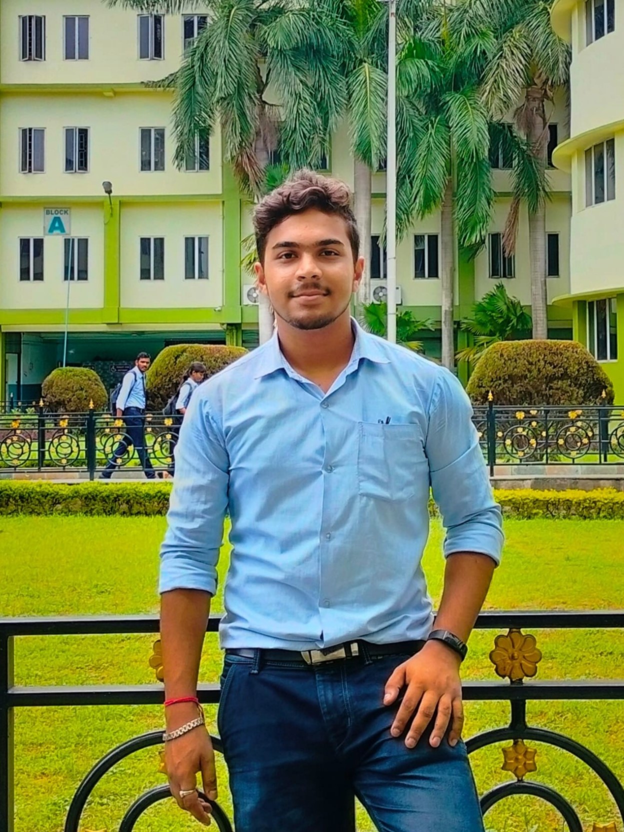 Sayantan Pandey - Macro Photographer and Developer